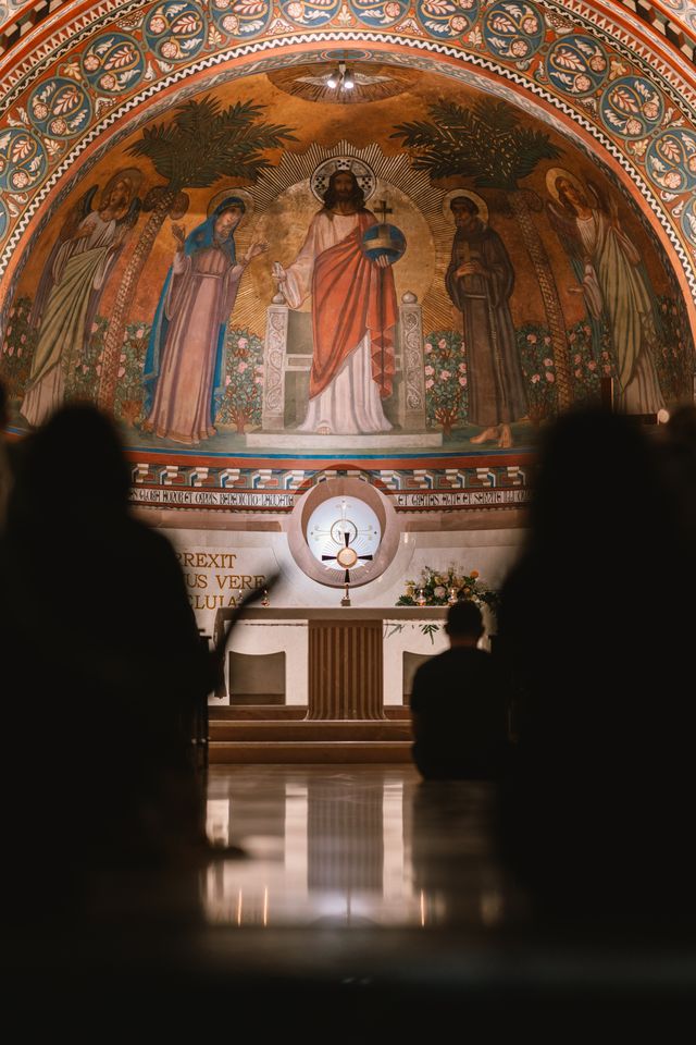 Sitting in adoration in the chapel at Assisi